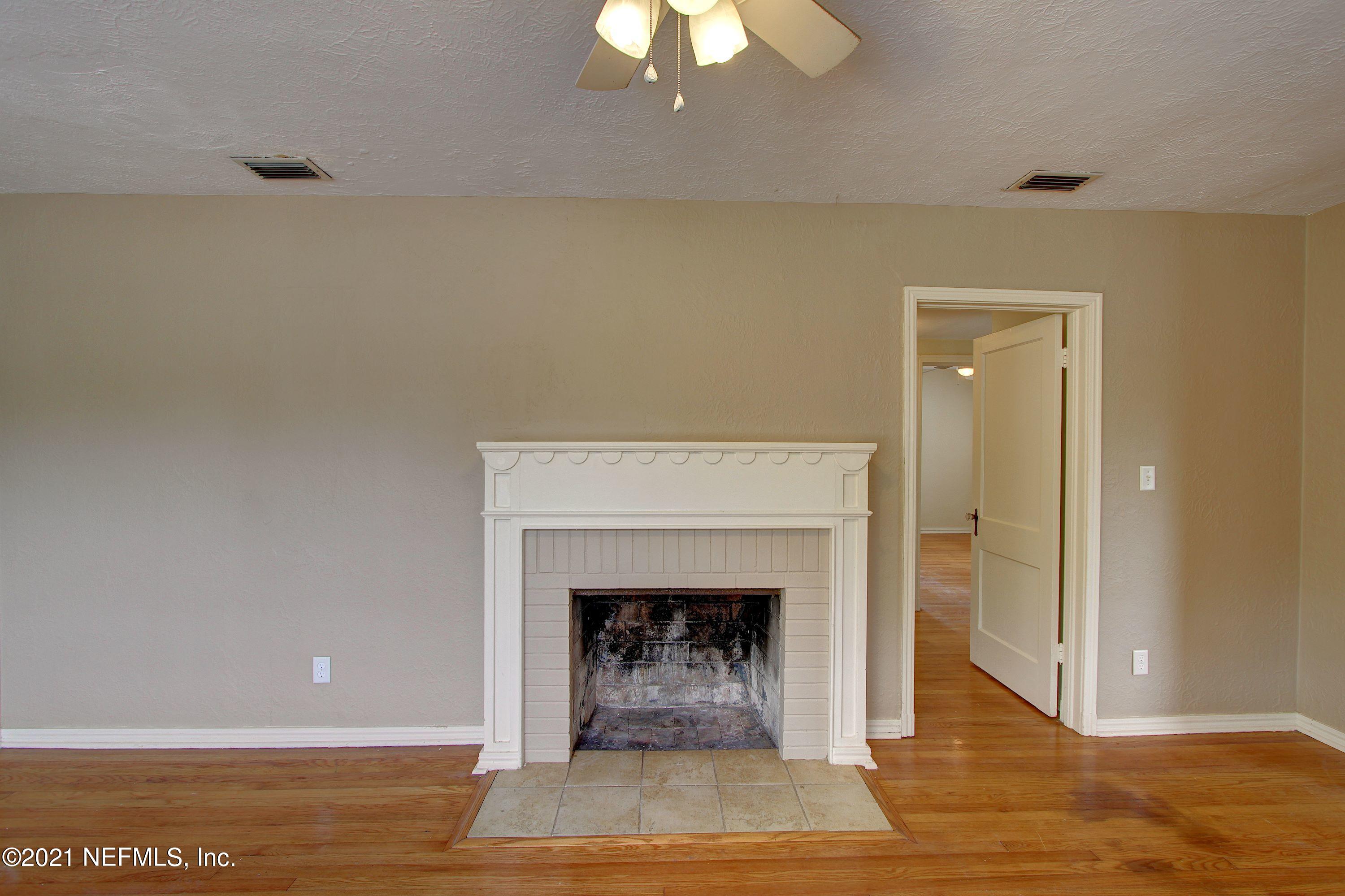 1529 Pershing Road Jacksonville, FL 32205 - Photo 8 of 30 b3