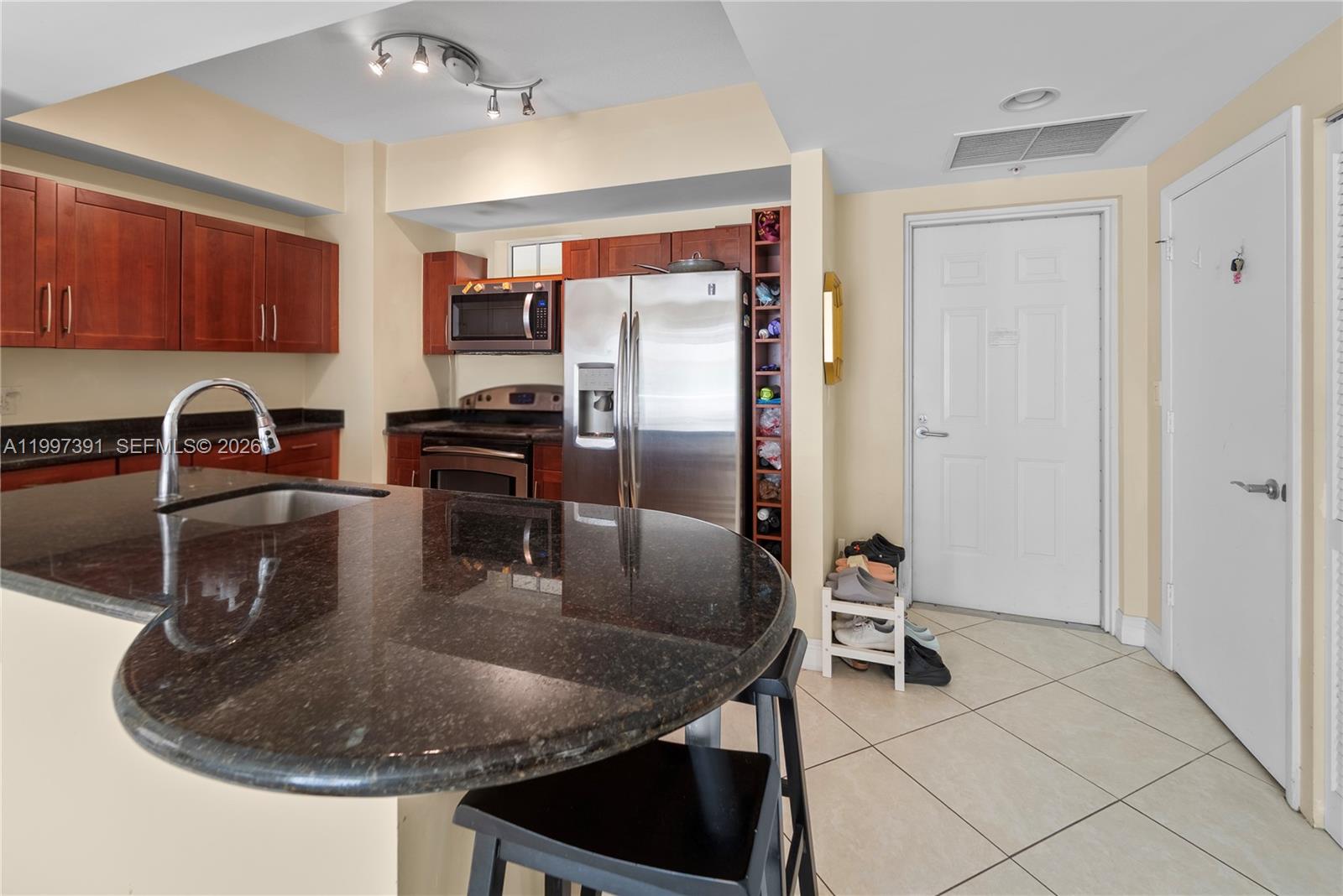 7275 Southwest 90th Street, Unit C208 Miami, FL 33156 - Photo 5 of 21