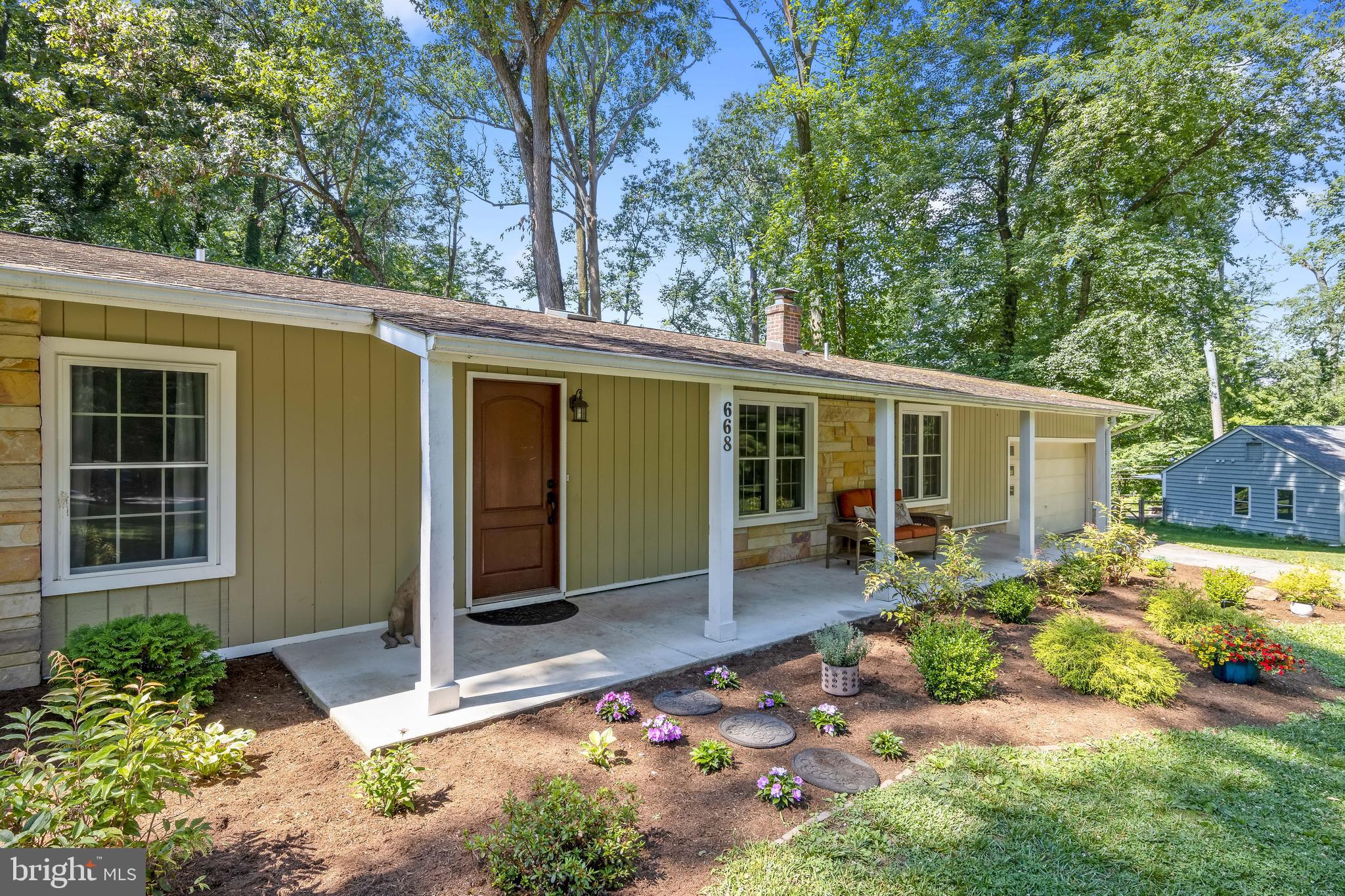 668 Davis Lane Wayne, PA 19087 - Photo 20 of 21 Landscaped front gardens
