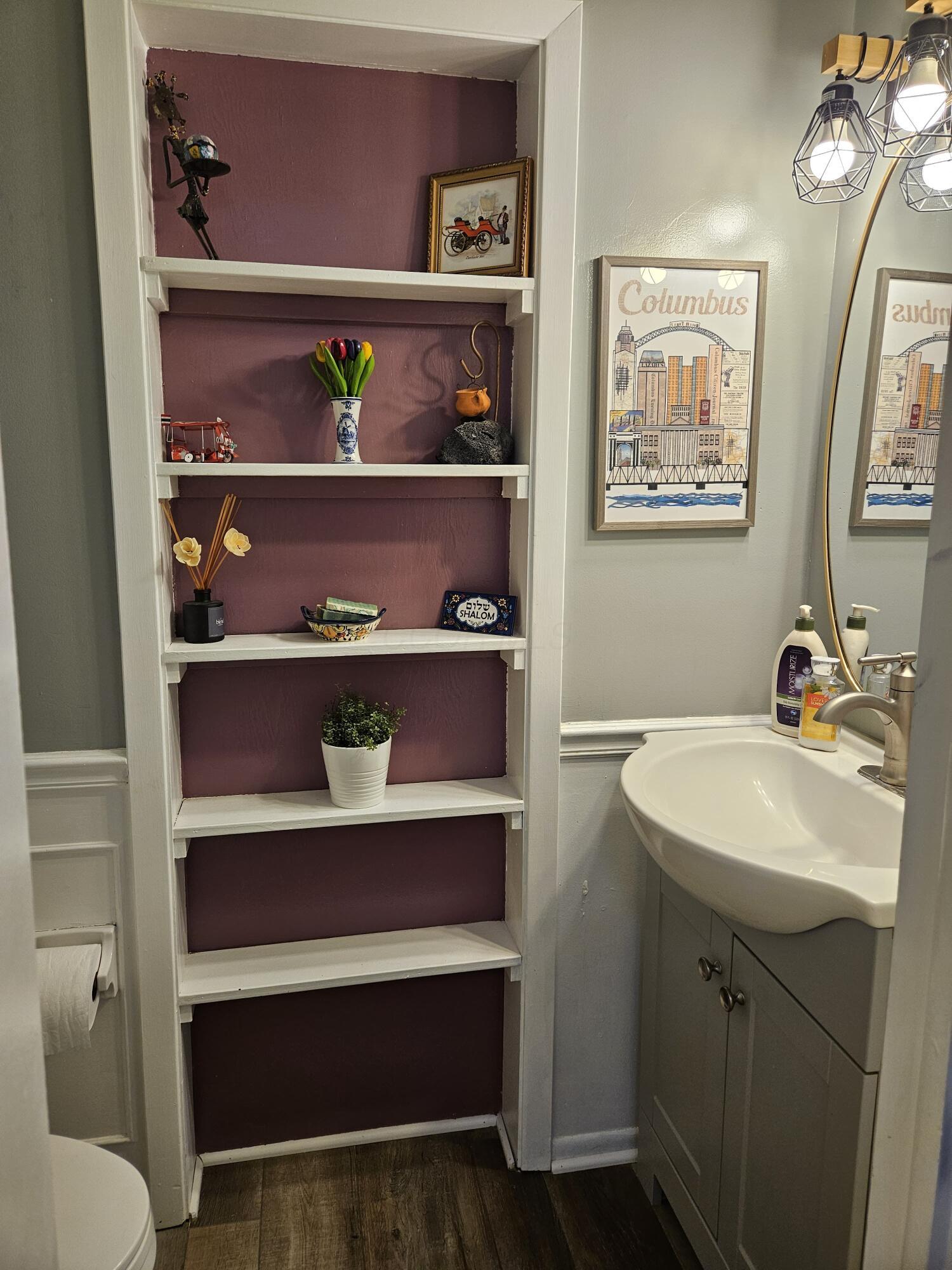 65 South Gould Road Columbus, OH 43209 - Photo 12 of 55 1st Floor Half Bath