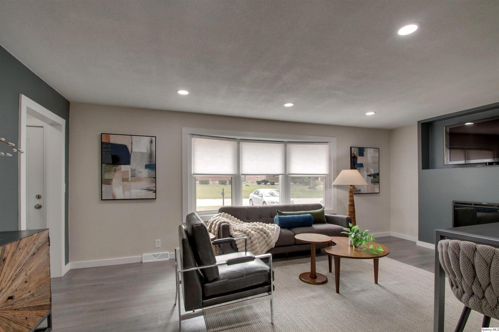 1524 Curtis Creek Road Quincy, IL 62301 - Photo 11 of 26 Gallery Image 11