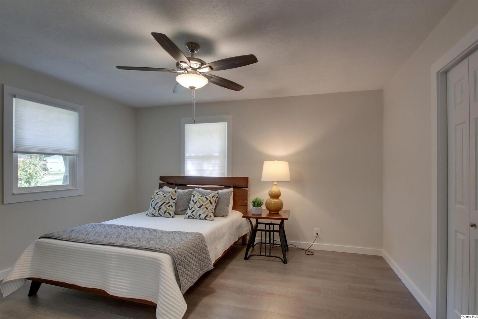 1524 Curtis Creek Road Quincy, IL 62301 - Photo 12 of 26 Gallery Image 12