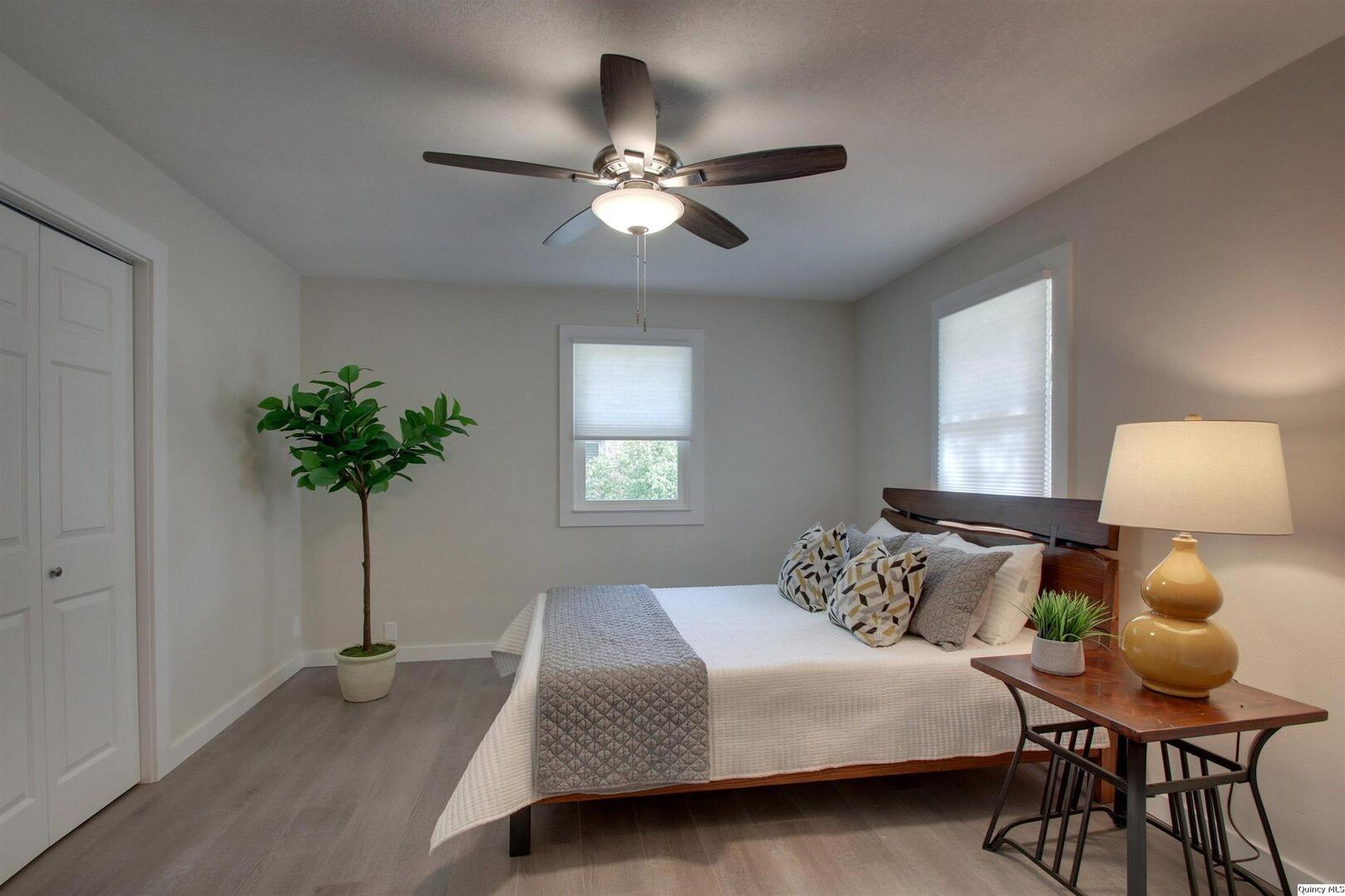1524 Curtis Creek Road Quincy, IL 62301 - Photo 6 of 26 Gallery Image 6
