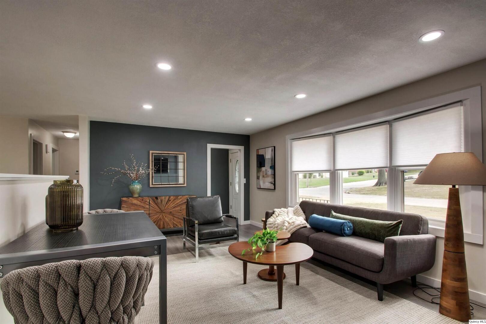 1524 Curtis Creek Road Quincy, IL 62301 - Photo 10 of 26 Gallery Image 10