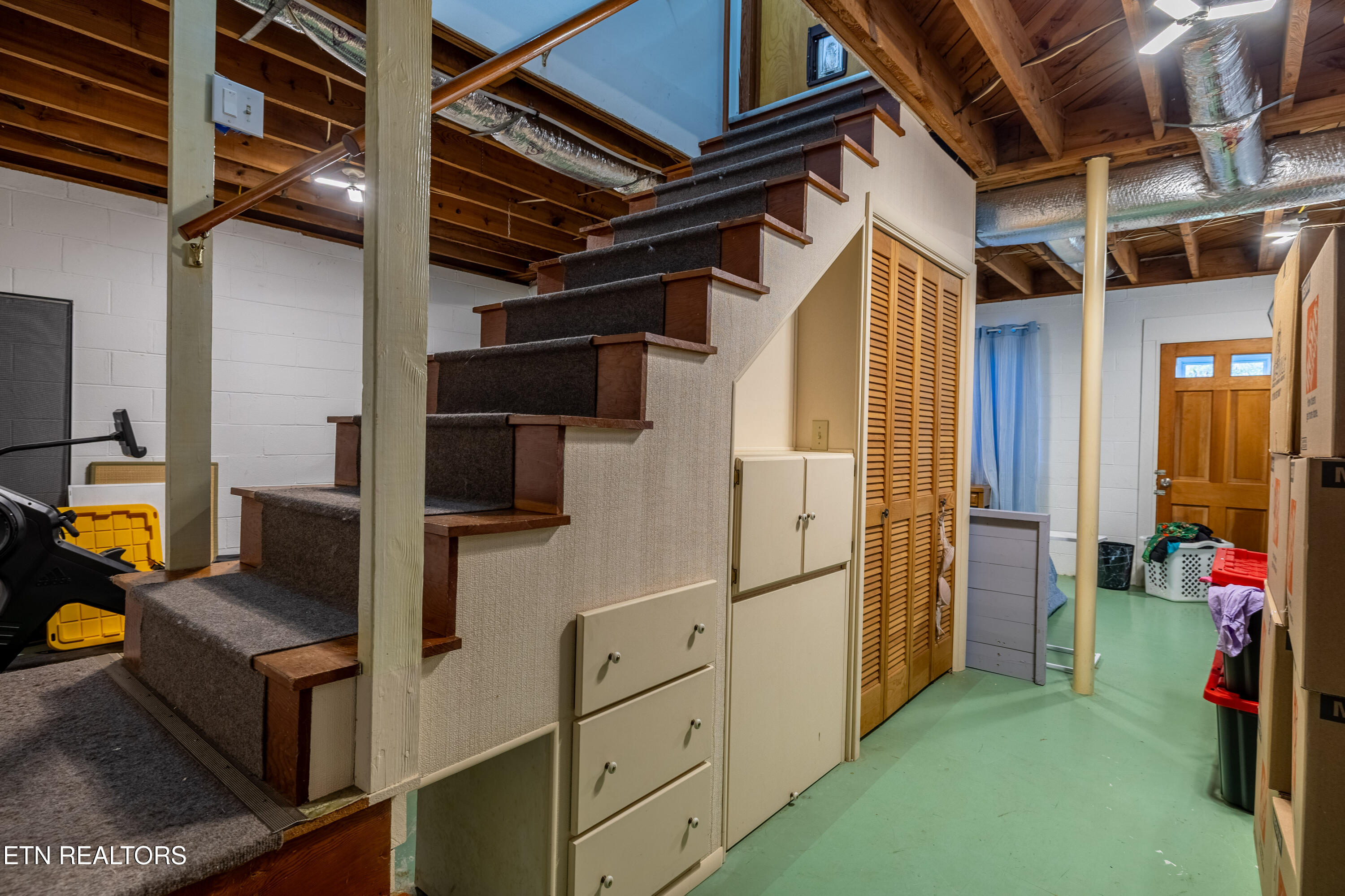 323 West Ridgecrest Drive Kingston, TN 37763 - Photo 21 of 27 323WRidgecrestRd-17