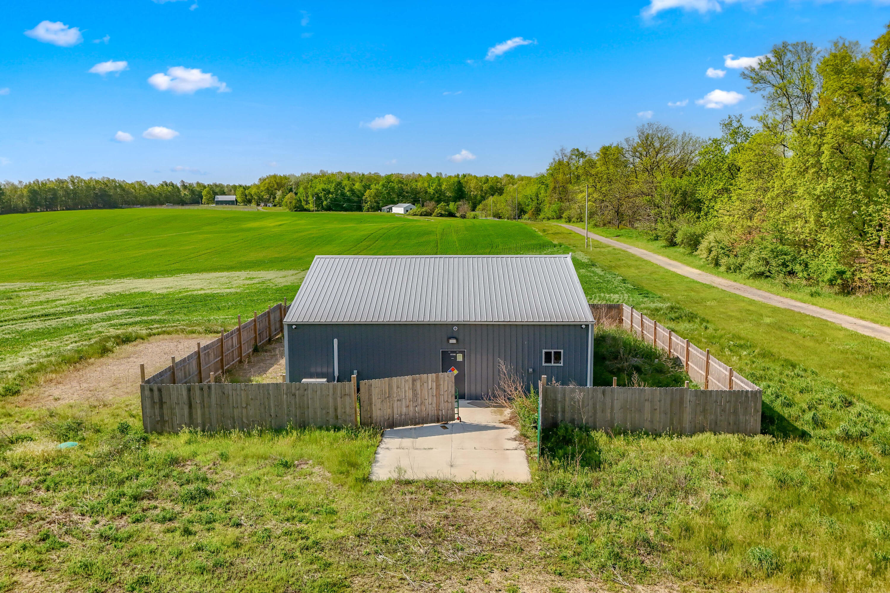 7505 Reading Road East Pittsford, MI 49271 - Photo 26 of 32 9