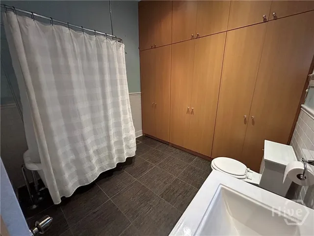 $2,350 | 413 East Huntingdon Street, Unit ALOWER, Savannah, GA 31401