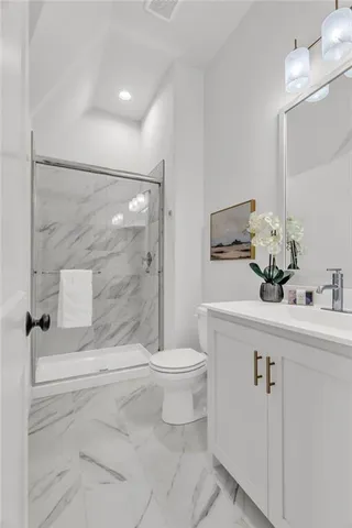 $1,174,950 | 6000 El Monte Street, Fairway, KS 66205