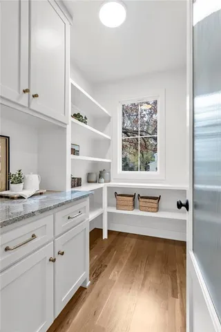 $1,174,950 | 6000 El Monte Street, Fairway, KS 66205