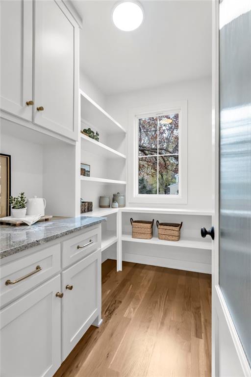 6000 El Monte Street Fairway, KS 66205 - Photo 7 of 36