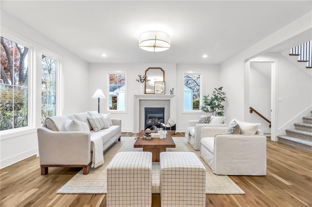 6000 El Monte Street Fairway, KS 66205 - Photo 10 of 36