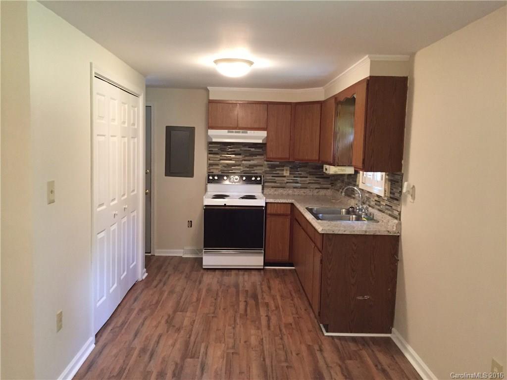 120 South Hillside Street Rutherfordton, NC 28139 - Photo 6 of 24 Gallery Image 6