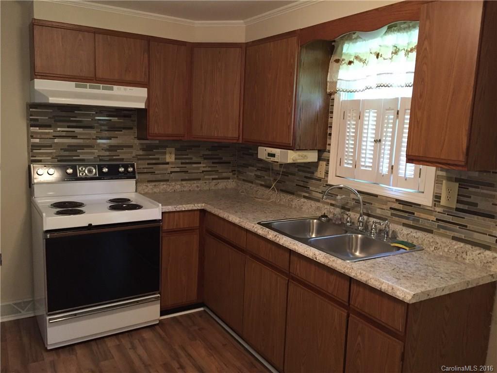 120 South Hillside Street Rutherfordton, NC 28139 - Photo 8 of 24 Gallery Image 8