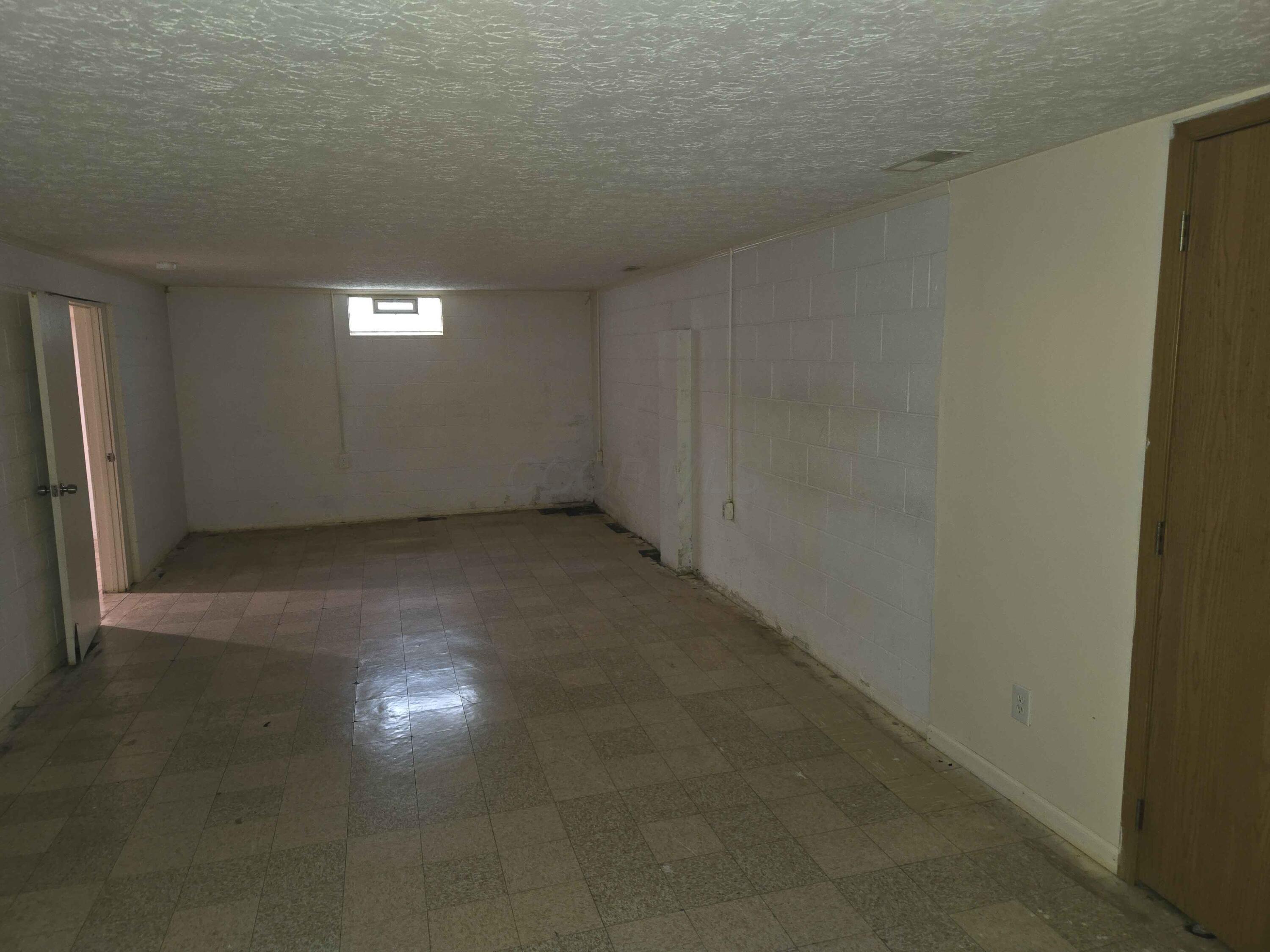5201 Bagley Road Columbus, OH 43232 - Photo 4 of 13 Bagley Basement 2