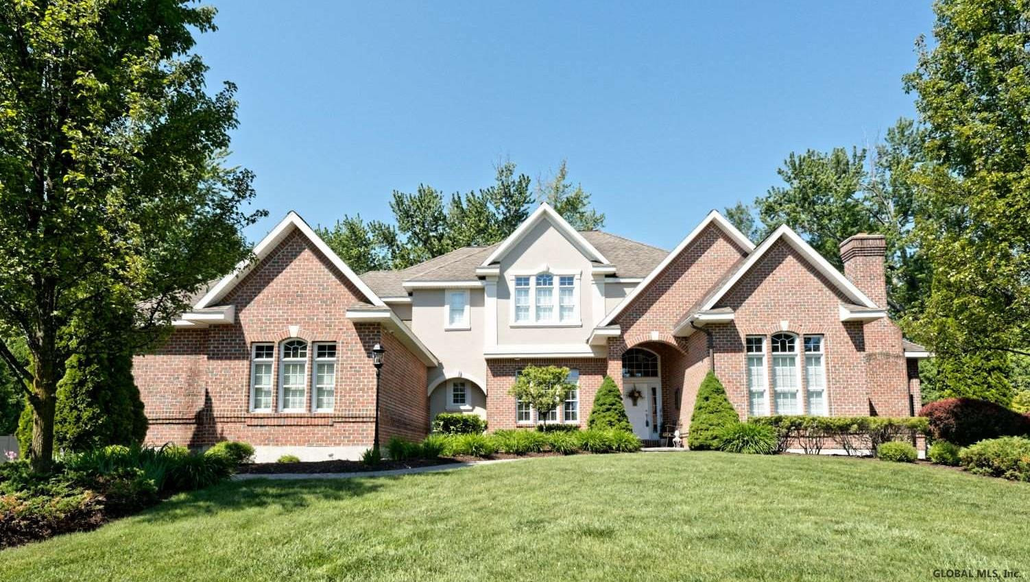 38 Alva Road Niskayuna, NY 12309 - Photo 1 of 13 Niskayuna, NY 12309