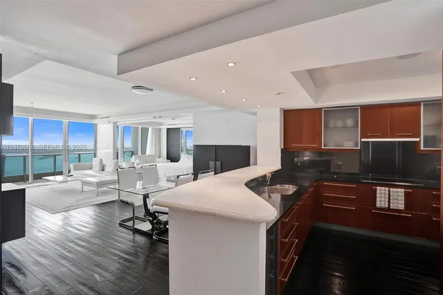 $8,500 | 1331 Brickell Bay Drive, Unit 3903, Miami, FL 33131