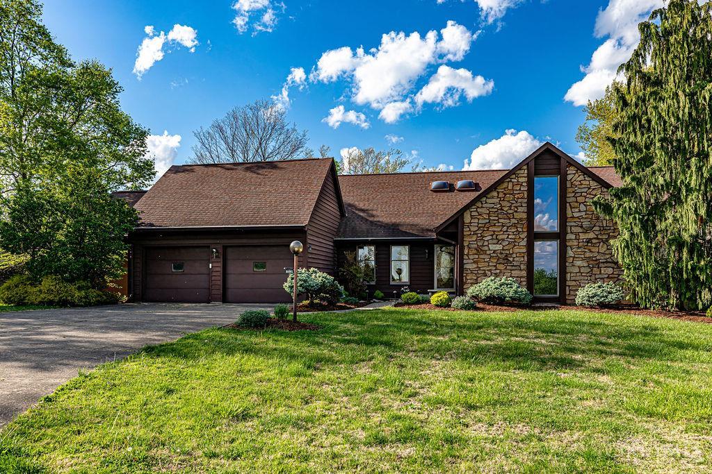 6215 Daleview Road Cincinnati, OH 45247 - Photo 1 of 74 Gallery Image 1