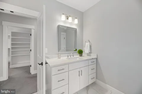$2,400,000 | 2336 North Oak Street, Falls Church, VA 22046