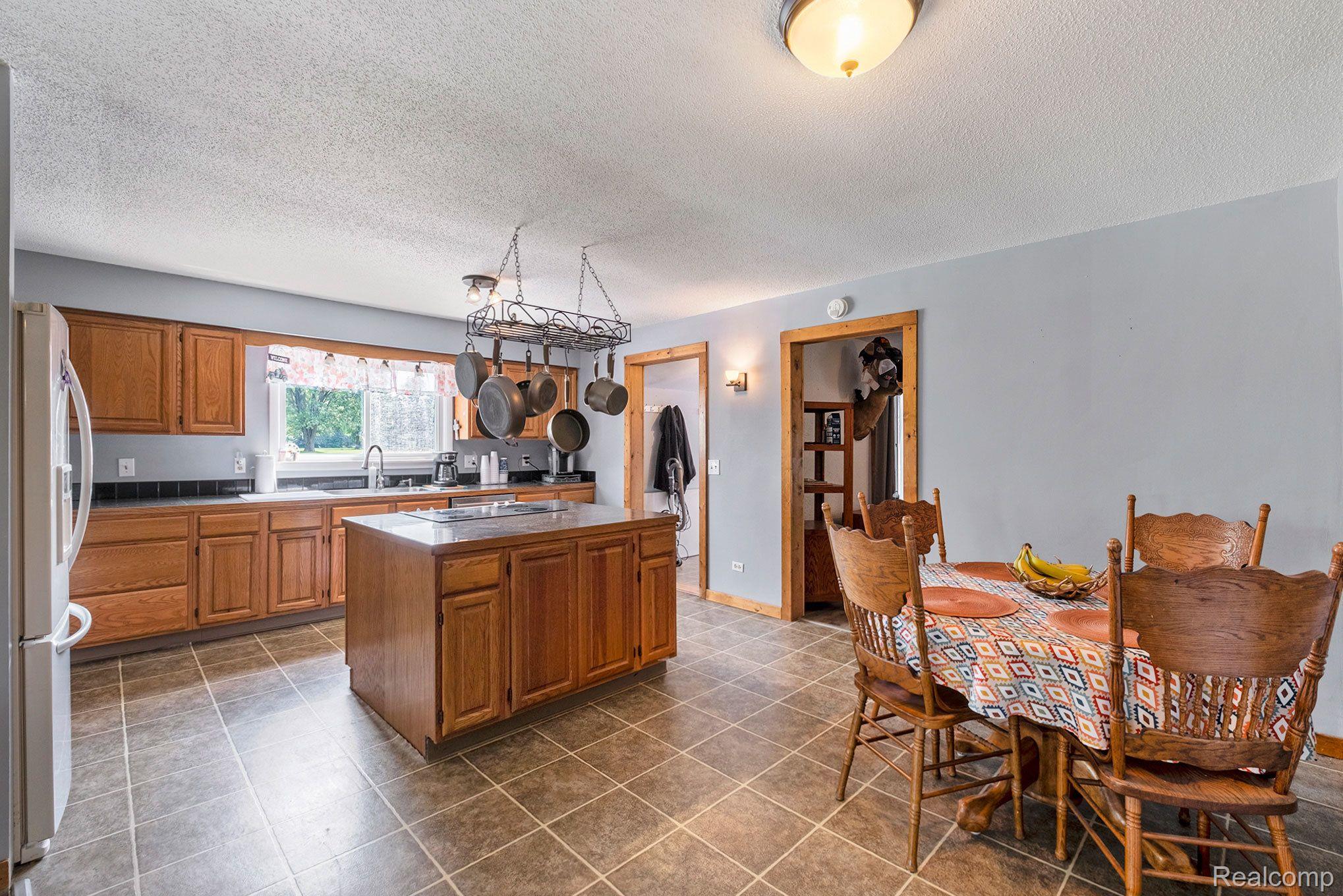 2121 Morrish Road Flushing, MI 48433 - Photo 5 of 24 Gallery Image 5