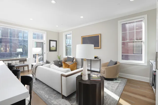 $1,649,000 | 932 East Chicago Avenue, Naperville, IL 60540