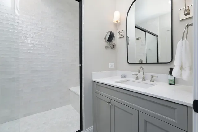 $1,649,000 | 932 East Chicago Avenue, Naperville, IL 60540