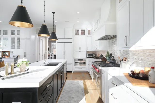 $1,649,000 | 932 East Chicago Avenue, Naperville, IL 60540