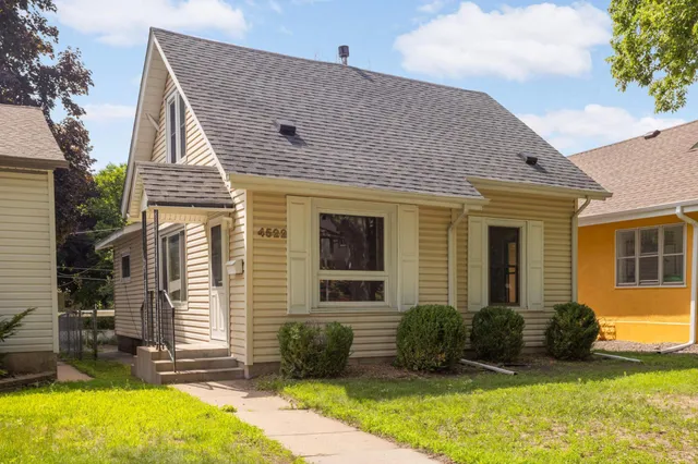 $275,000 | 4522 South 15th Avenue, Minneapolis, MN 55407
