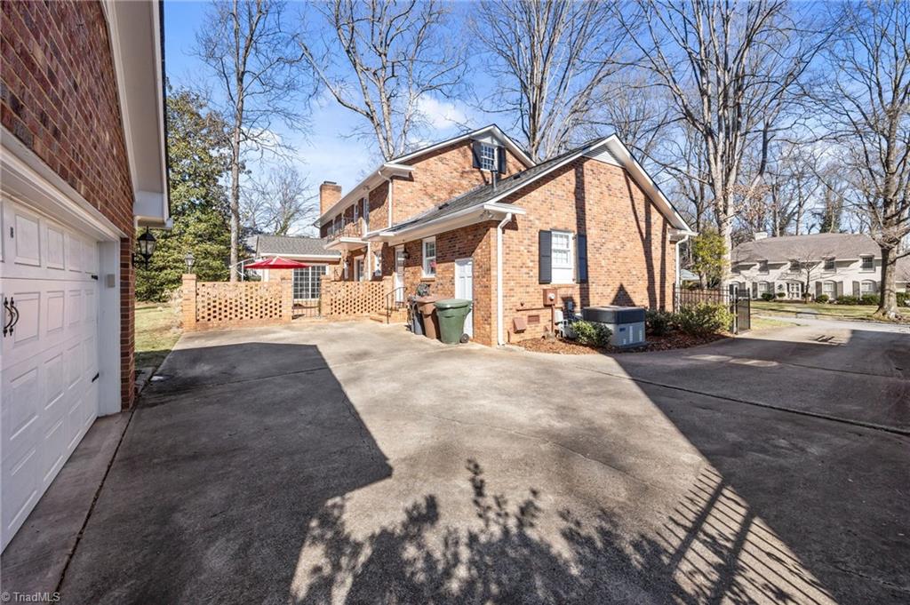 2815 St Regis Road Greensboro, NC 27408 - Photo 40 of 43