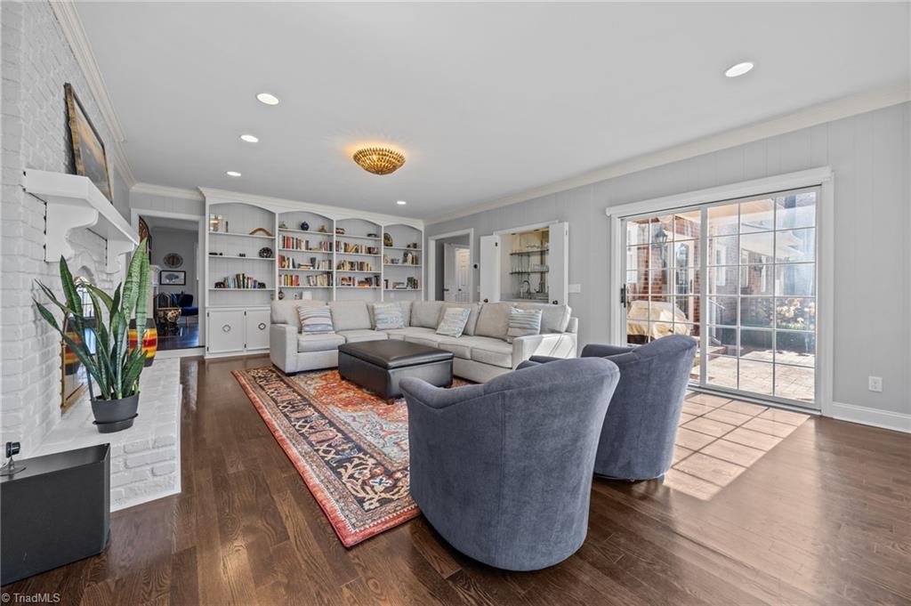 2815 St Regis Road Greensboro, NC 27408 - Photo 9 of 43