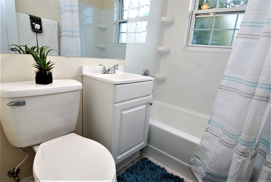 467 Cold Spring Avenue, Unit 2B West Springfield, MA 01089 - Photo 12 of 18 Gallery Image 12