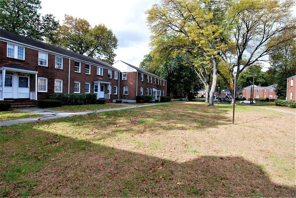 467 Cold Spring Avenue, Unit 2B West Springfield, MA 01089 - Photo 16 of 18 Gallery Image 16