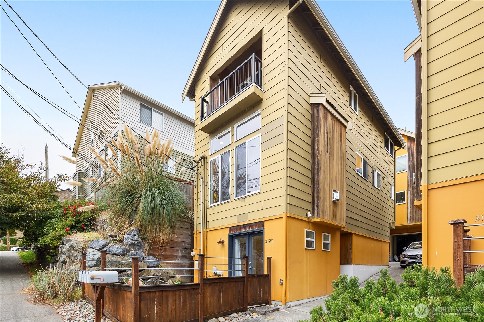2120 West Ruffner Street Seattle, WA 98199 - Photo 24 of 27 Gallery Image 24