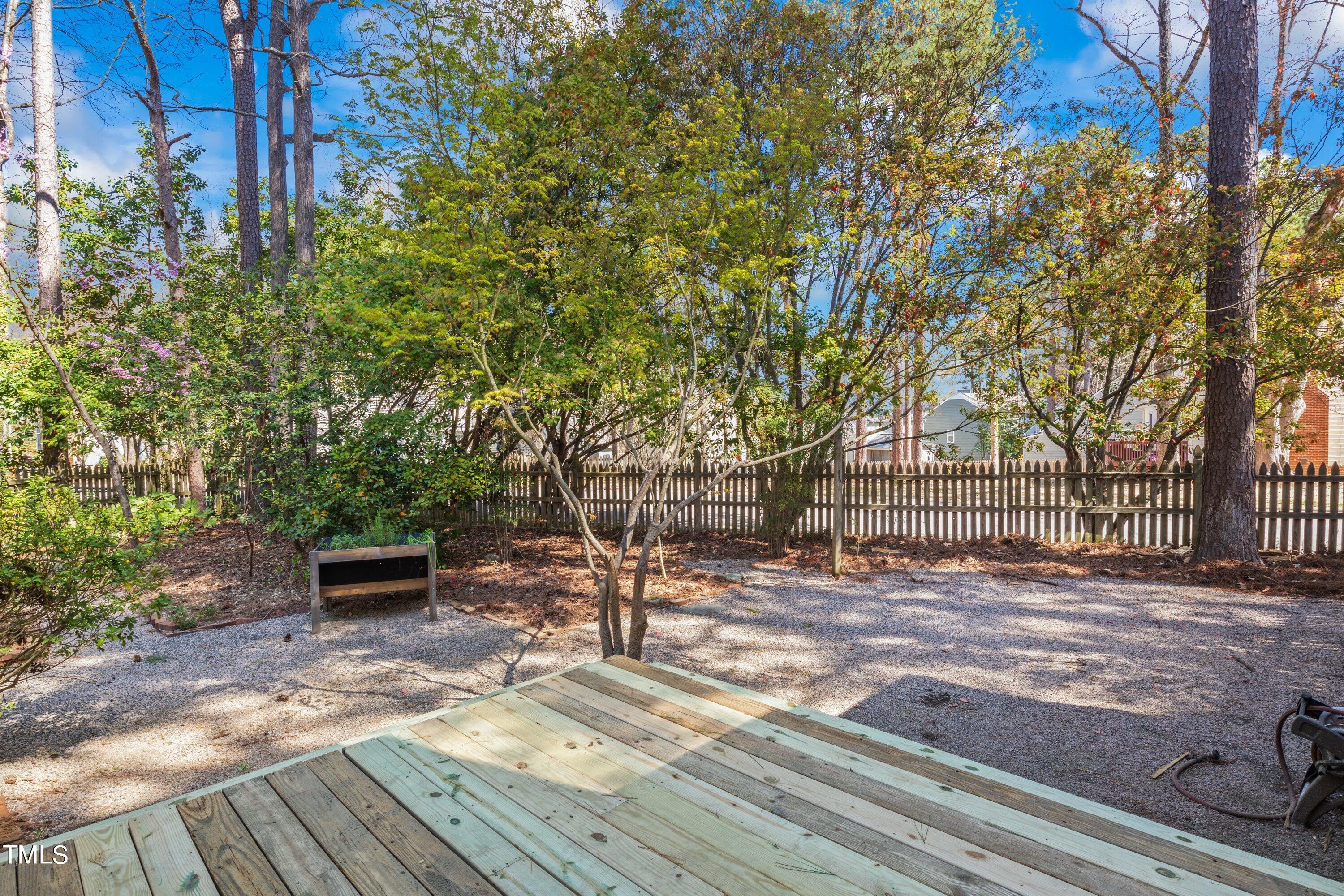 4625 Thurmount Place Raleigh, NC 27604 - Photo 24 of 34 06-4625 Thurmount Pl20230320_0006