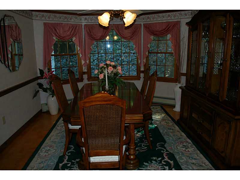 1 Tallwood Road Lincoln, RI 02865 - Photo 11 of 25 Dining Room.