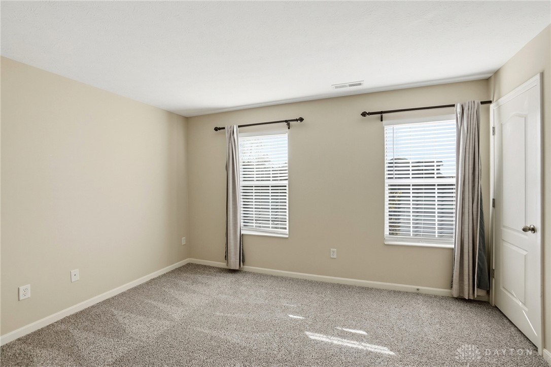 4274 Straight Arrow Road Beavercreek, OH 45430 - Photo 20 of 27 3rd floor/2nd bedroom