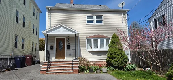 $3,400 | 33 George Street, Unit 2, Everett, MA 02149