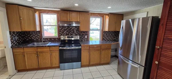$3,400 | 33 George Street, Unit 2, Everett, MA 02149