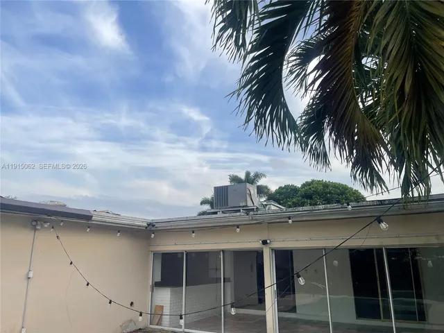 $3,300 | 4315 Harrison Street, Hollywood, FL 33021