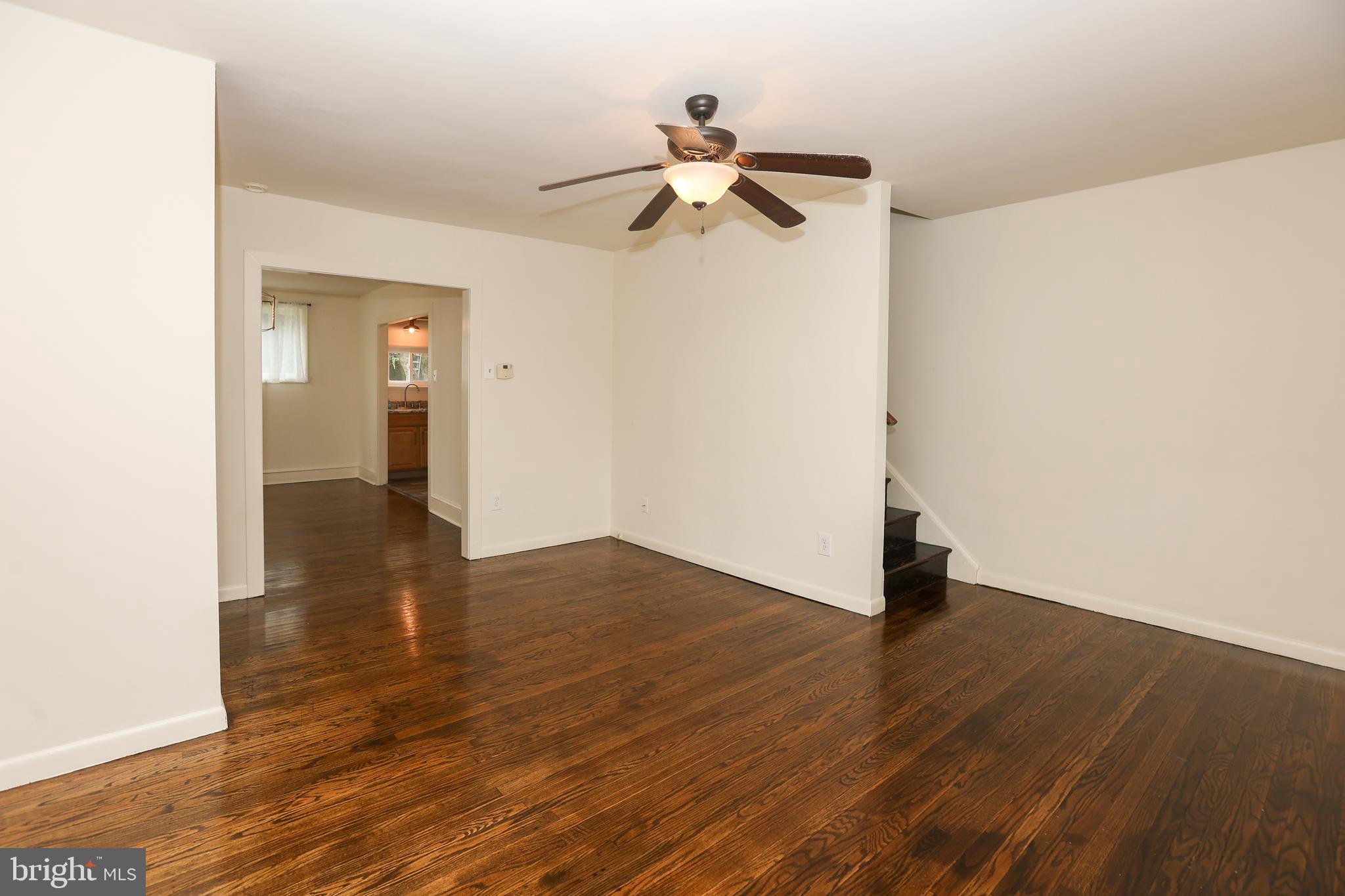 737 Humphreys Road Ardmore, PA 19003 - Photo 4 of 21 Living room