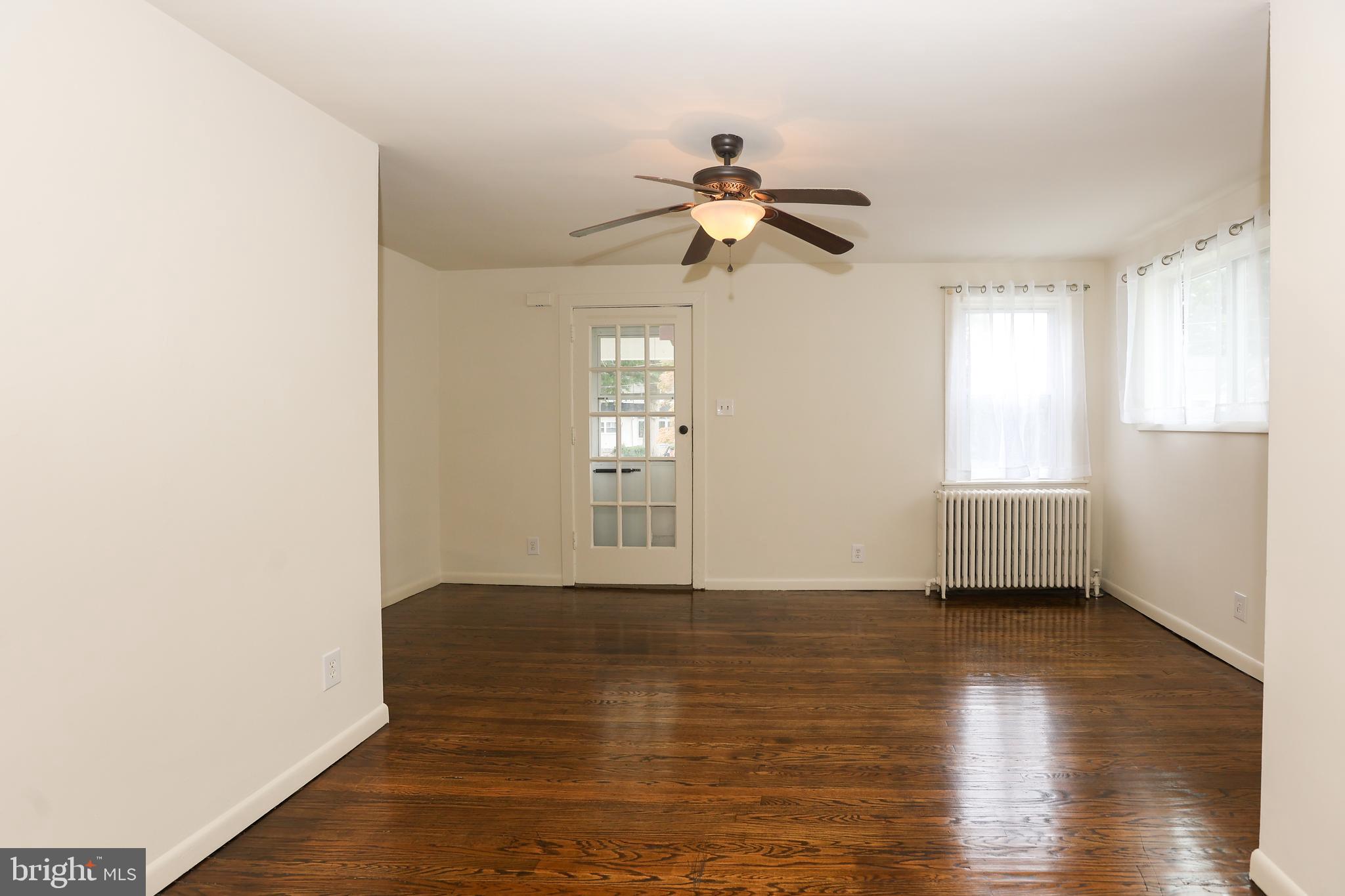 737 Humphreys Road Ardmore, PA 19003 - Photo 5 of 21 Living Room