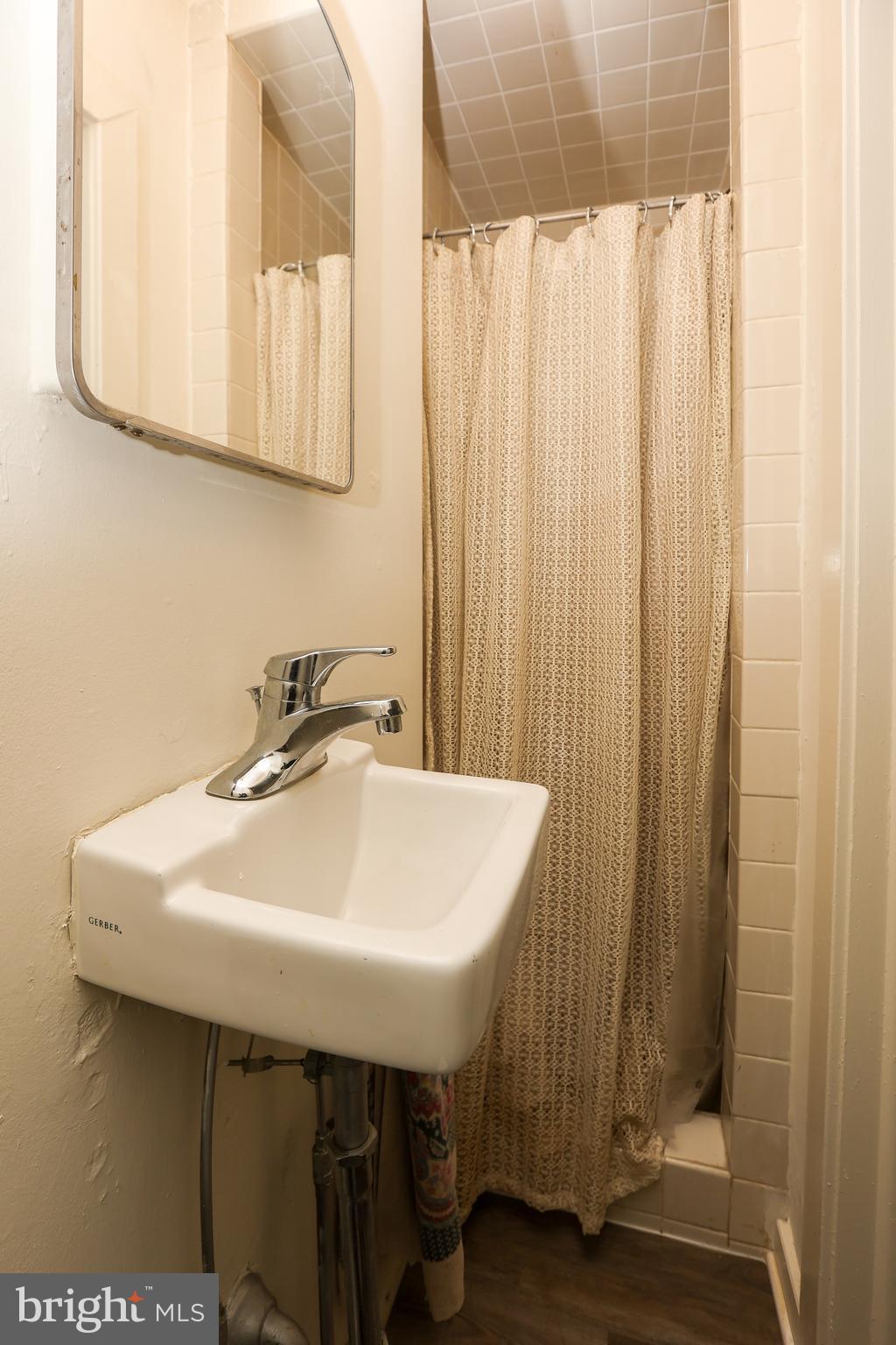 737 Humphreys Road Ardmore, PA 19003 - Photo 7 of 21 Full Bath - 1st floor