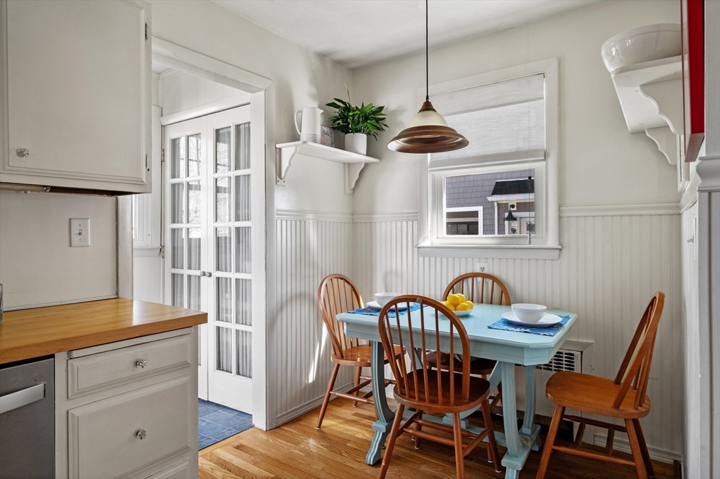 23 Tedesco Street Marblehead, MA 01945 - Photo 18 of 43 a dining room with furniture and window
