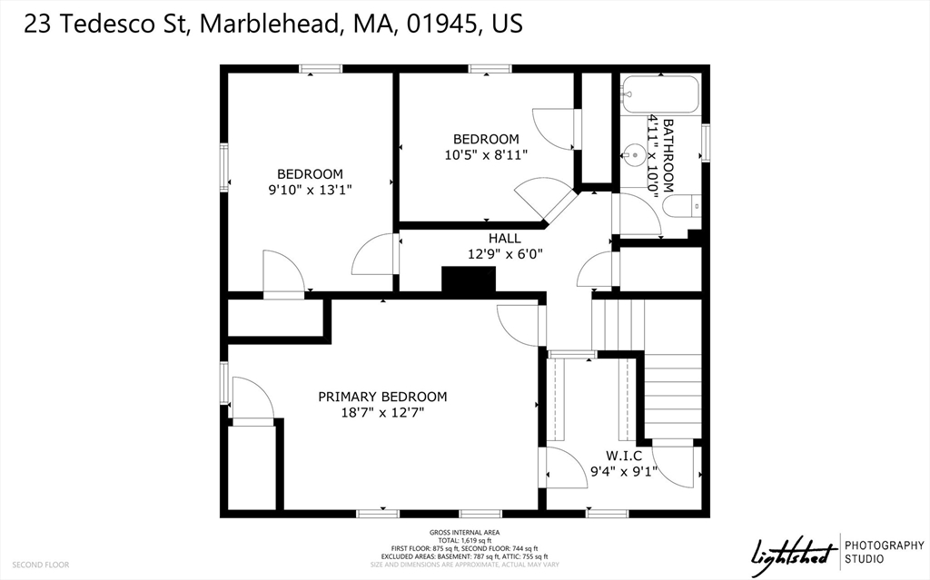 23 Tedesco Street Marblehead, MA 01945 - Photo 40 of 43 a picture of a park with an bench