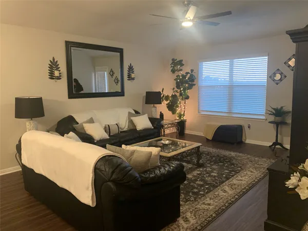 $1,975 | 1208 Fairhaven Gateway, Georgetown, TX 78626