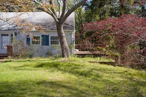 $1,995,000 | 5 Summer Street, Weston, MA 02493