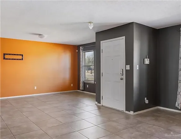 $2,500 | 2002 West Roosevelt Street, Weslaco, TX 78599
