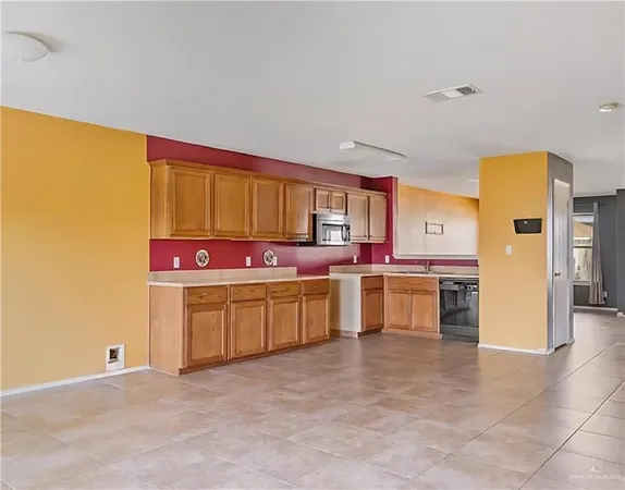 $2,500 | 2002 West Roosevelt Street, Weslaco, TX 78599