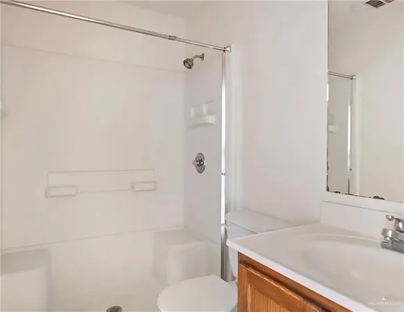 $2,500 | 2002 West Roosevelt Street, Weslaco, TX 78599