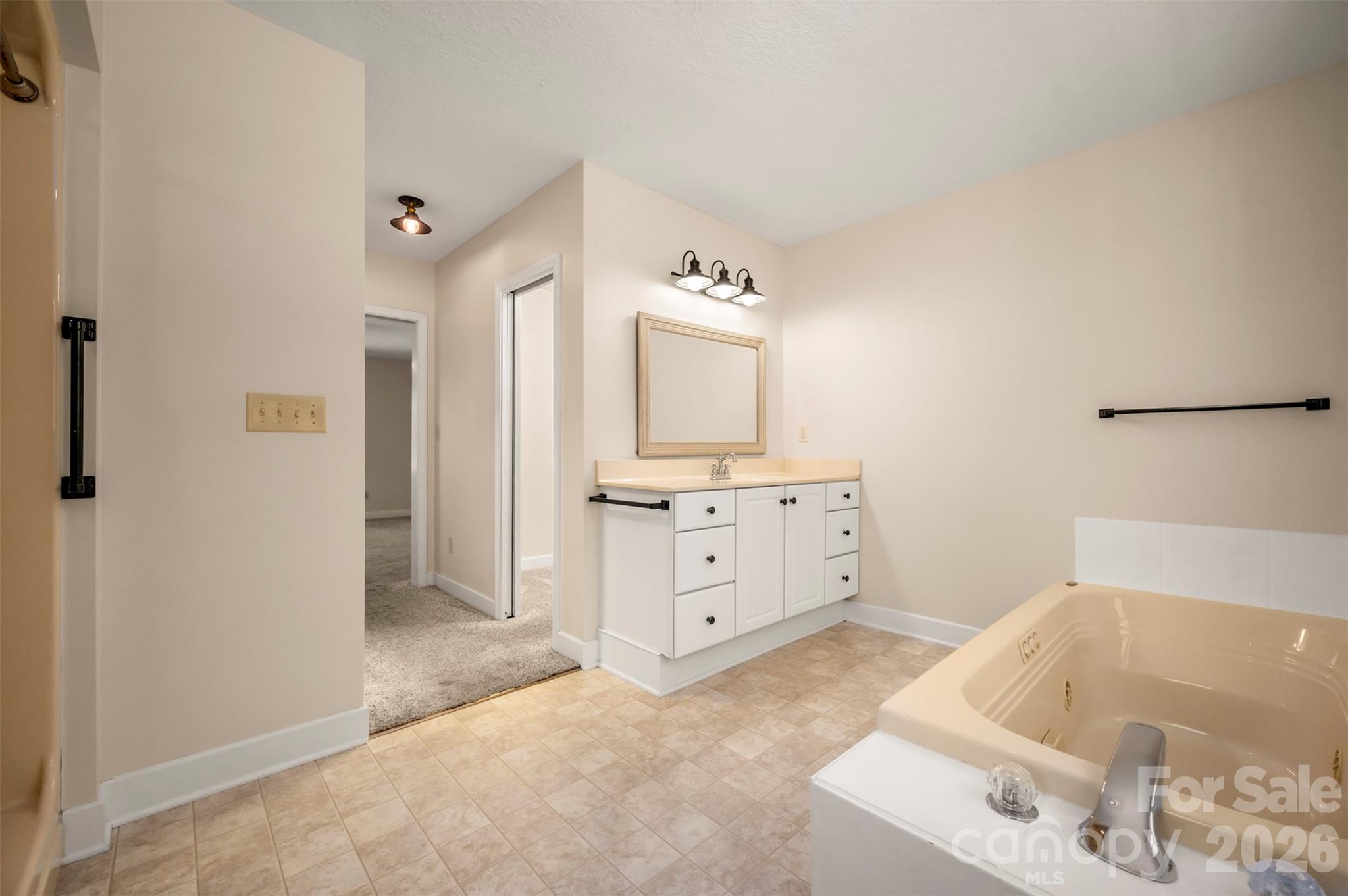 275 Souther Road Fletcher, NC 28732 - Photo 13 of 48