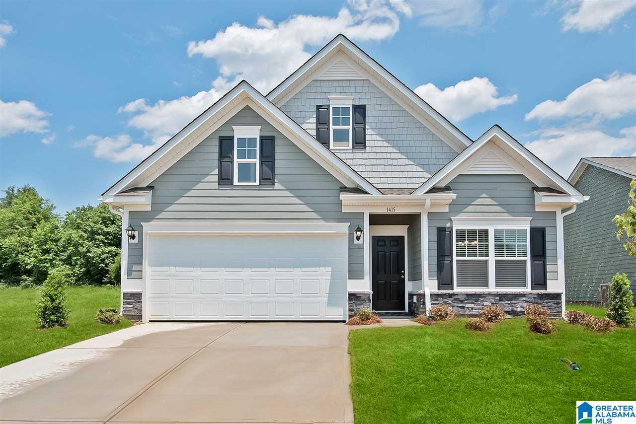 723 Ridgeway Avenue Columbiana, AL 35051 - Photo 1 of 20